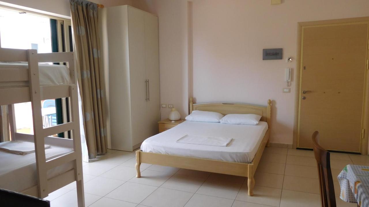 Apartment Urania_1 Sarandë 外观 照片